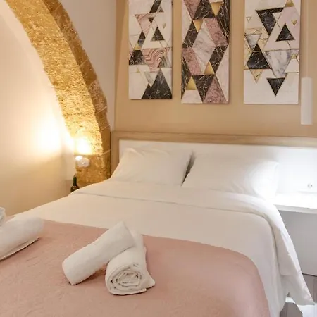 Mitos Cozy Chania (Crete)